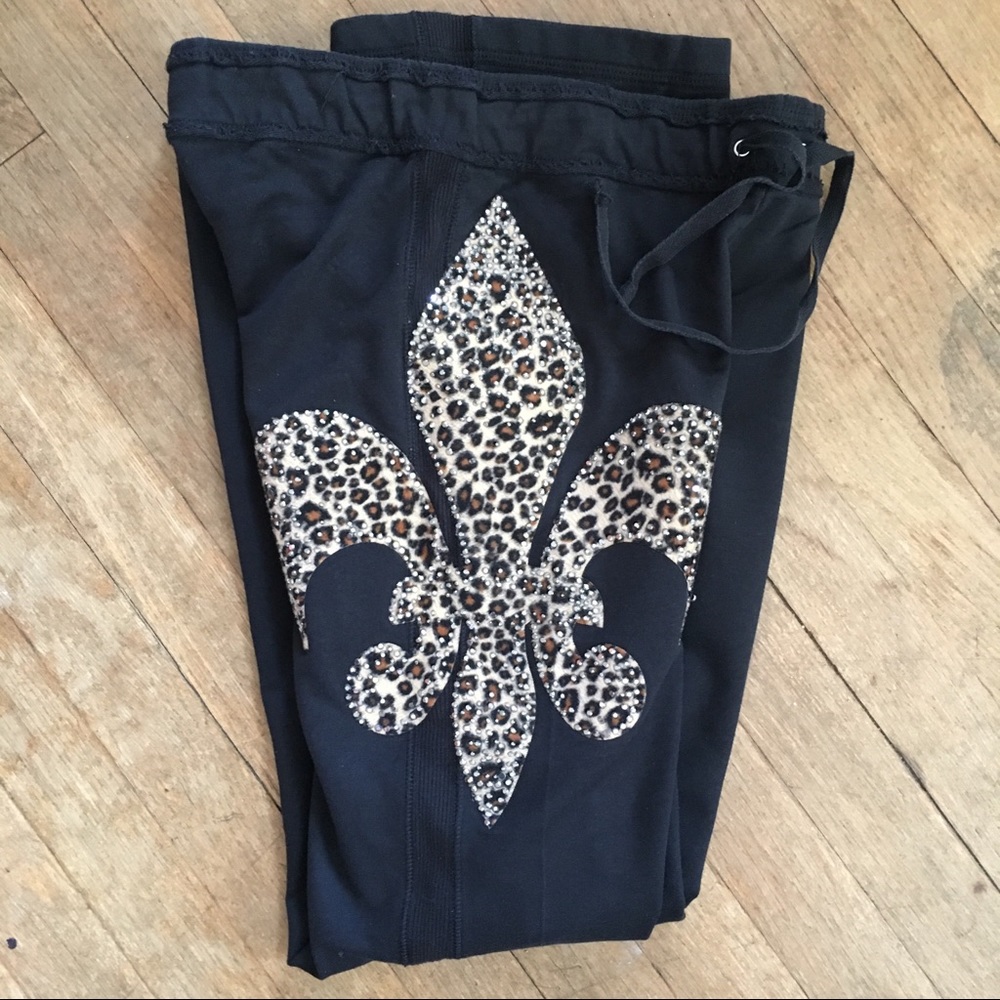 BUNDLE 2/$25! Leopard Sparkle Fleur-des-Lis Pants